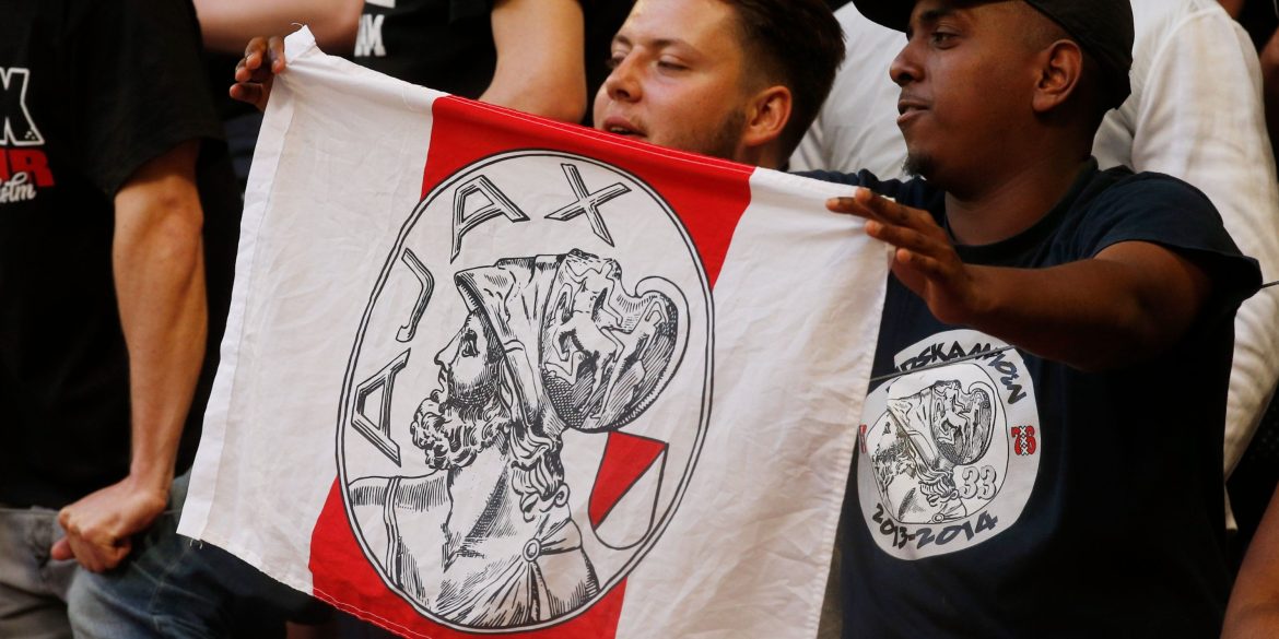 The 15 best football club badges in the world (ranked)