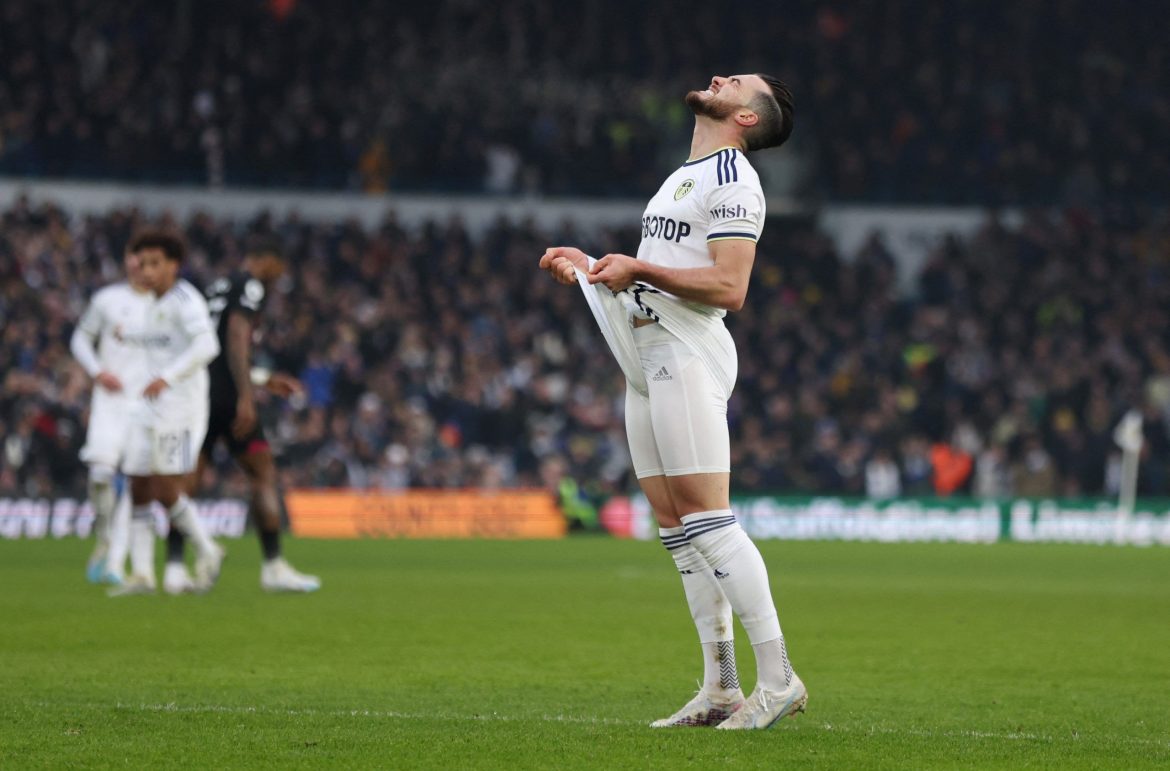 Leeds slammed by Agbonlahor after win