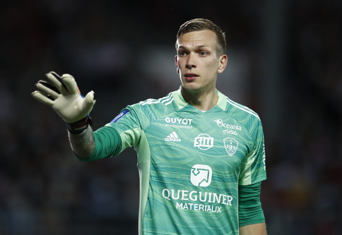 Celtic plotting January swoop for Bizot